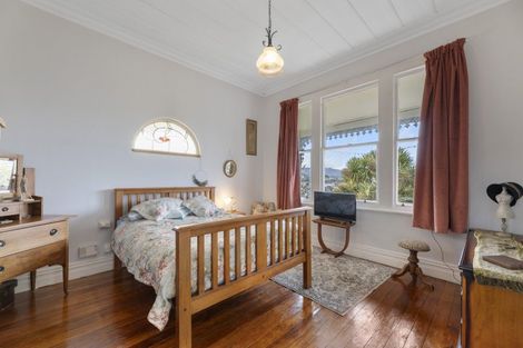 Photo of property in 53 Easther Crescent, Kew, Dunedin, 9012