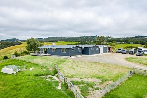 Photo of property in 29 Massey Road, Waipu, 0582