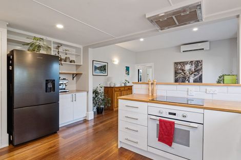 Photo of property in 44 Coopers Road, Dallington, Christchurch, 8061