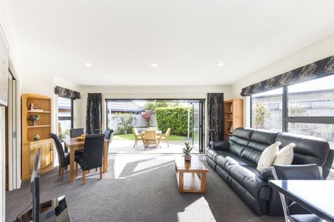 Photo of property in 84d Roy Street, Palmerston North, 4410