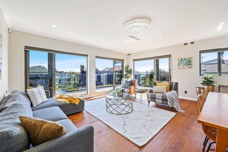 Photo of property in 41 Compass Way, Half Moon Bay, Auckland, 2012