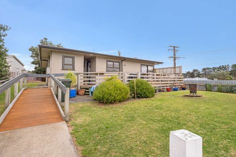 Photo of property in 54 Mosston Road, Castlecliff, Whanganui, 4501