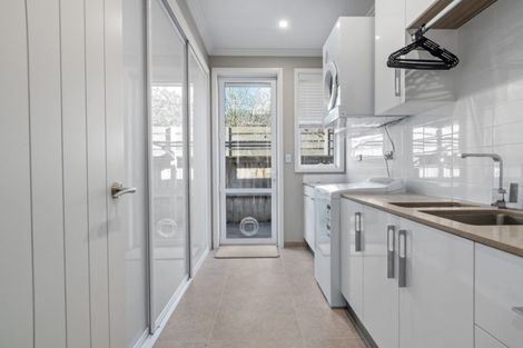 Photo of property in 6 Black Barn Lane, Bethlehem, Tauranga, 3110