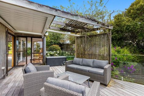 Photo of property in 1/16 Arran Road, Browns Bay, Auckland, 0630