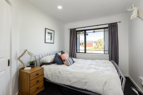 Photo of property in 41 Russell Robertson Drive, Havelock North, 4130