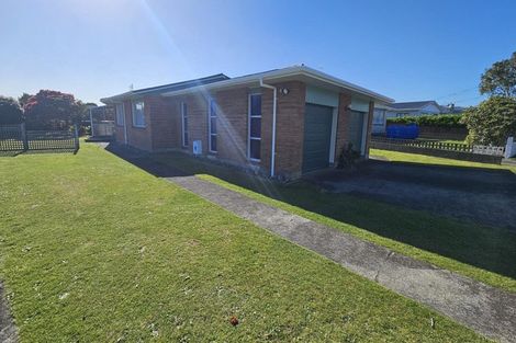 Photo of property in 14 Truby King Street, Merrilands, New Plymouth, 4312