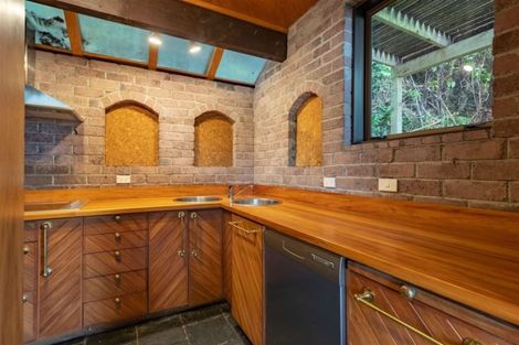 Photo of property in 44 Viewmont Drive, Harbour View, Lower Hutt, 5010