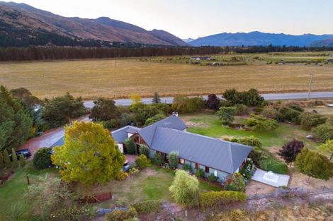 Photo of property in 431 Riverbank Road, Wanaka, 9382