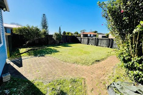 Photo of property in 2 Cramond Drive, Mangere East, Auckland, 2024