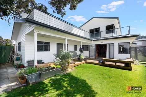 Photo of property in 10 Marine Avenue, Waihi Beach, 3611