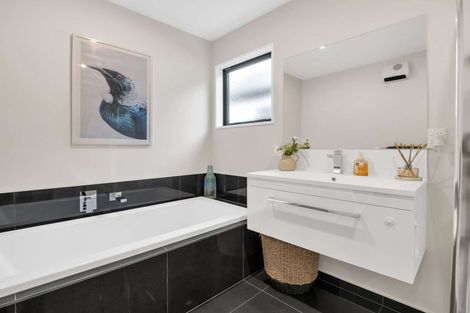 Photo of property in 99 Faringdon Boulevard, Rolleston, 7615