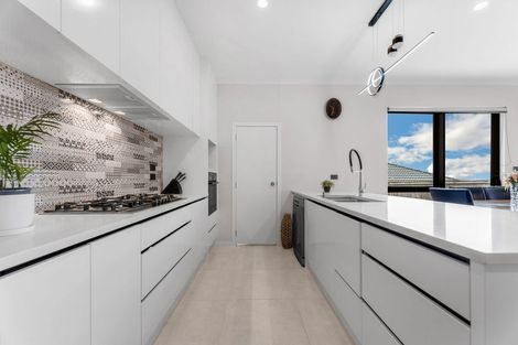 Photo of property in 4 Viv Green Place, Pokeno, 2402