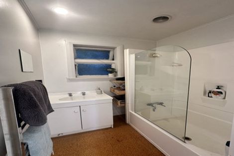 Photo of property in 16 Bentley Street, Russley, Christchurch, 8042