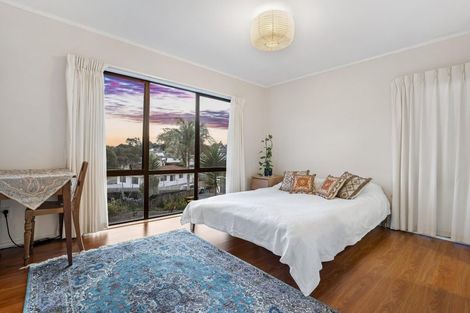 Photo of property in 88b West Harbour Drive, West Harbour, Auckland, 0618