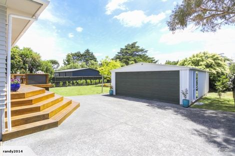 Photo of property in 12 Lucinda Place, Glen Eden, Auckland, 0602
