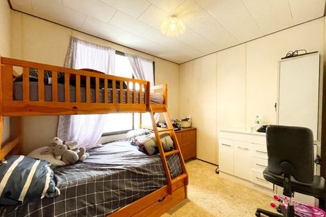 Photo of property in 3/9 Ireland Place, Ranui, Auckland, 0612