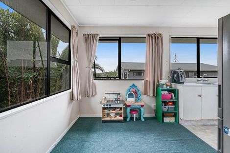 Photo of property in 27 Rakino Avenue, Manly, Whangaparaoa, 0930