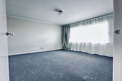 Photo of property in 2 Holden Place, Manukau, Auckland, 2025