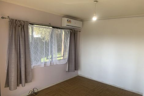 Photo of property in 1/38 Nor Drive East, Northcross, Auckland, 0632