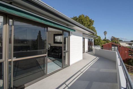 Photo of property in 77 Victory Street, Welcome Bay, Tauranga, 3112