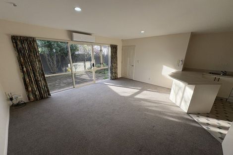 Photo of property in 17d Division Street, Riccarton, Christchurch, 8041