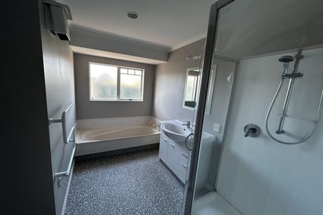 Photo of property in 15 Denny Hulme Drive, Mount Maunganui, 3116