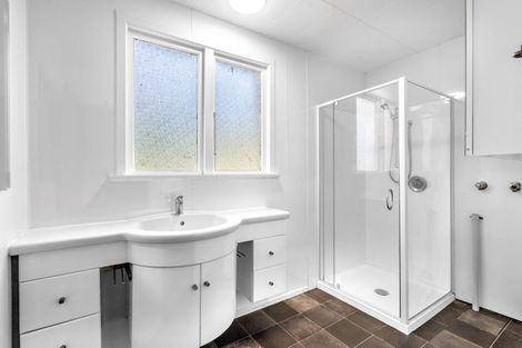 Photo of property in 49 Ferry Road, West Plains, Invercargill, 9879