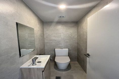 Photo of property in 5/11 Rengarenga Rise, Fairview Heights, Auckland, 0632