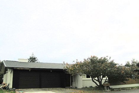 Photo of property in 6 Park Road, Paraparaumu Beach, Paraparaumu, 5032