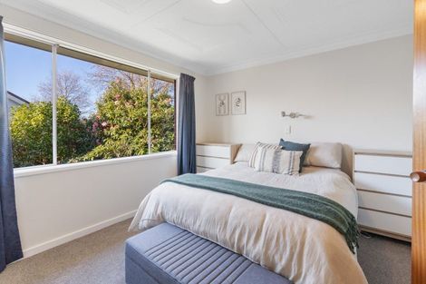 Photo of property in 43 Pioneer Crescent, Helensburgh, Dunedin, 9010