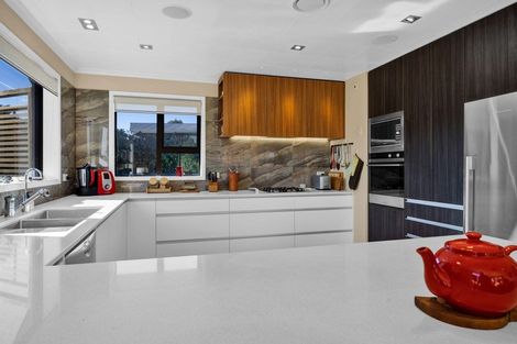 Photo of property in 9 Burnside Avenue, Hawera, 4610