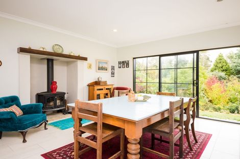 Photo of property in 350 Aokautere Drive, Aokautere, Palmerston North, 4471
