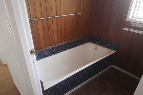 Photo of property in 60 Hope Farm Avenue, Pakuranga Heights, Auckland, 2010