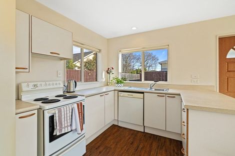 Photo of property in 2/28 Hay Street, Bromley, Christchurch, 8062