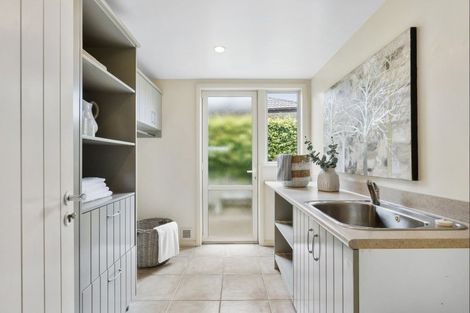 Photo of property in 10 Quedley Court, Eastern Beach, Auckland, 2012