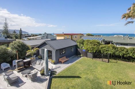 Photo of property in 55 Seaforth Road, Waihi Beach, 3611