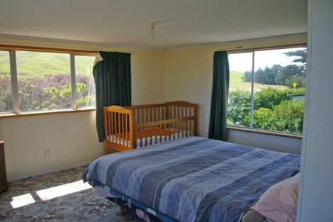 Photo of property in 65 Seaview Road, Cable Bay, 0420