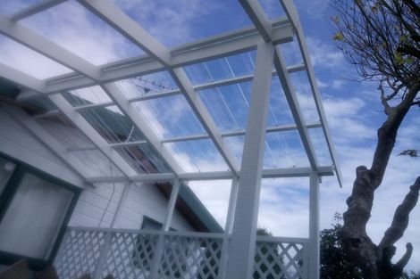 Photo of property in 14 Binda Place, Botany Downs, Auckland, 2010