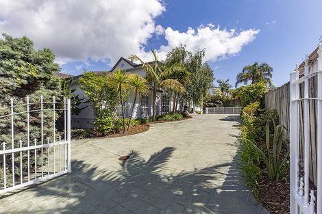 Photo of property in 34 Hugh Green Drive, Pinehill, Auckland, 0632