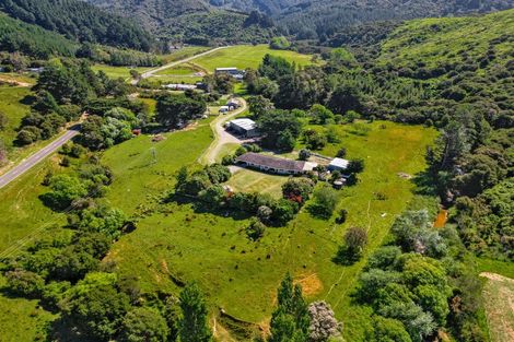 Photo of property in 5527 Masterton Castlepoint Road, Tinui, Masterton, 5889