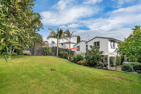 Photo of property in 11 James Street, Glenfield, Auckland, 0629