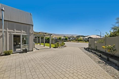 Photo of property in 9 Austral Place, Cromwell, 9310
