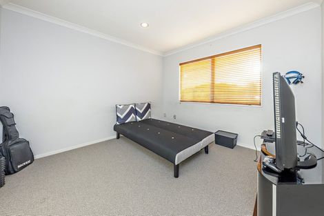 Photo of property in 13 Stamford Crescent, Flat Bush, Auckland, 2019