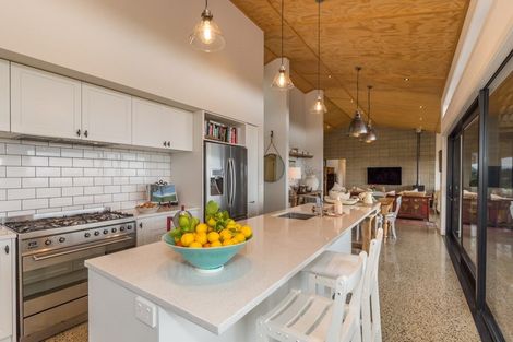 Photo of property in 141 Manakau Heights Drive, Manakau, Levin, 5573