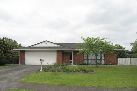 Photo of property in 3 Donegan Place, Conifer Grove, Takanini, 2112