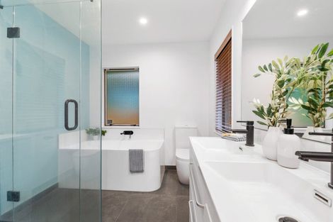 Photo of property in 15 Forest Place, Lynmore, Rotorua, 3010