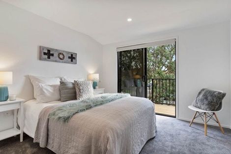 Photo of property in 4/137 Tirimoana Road, Te Atatu South, Auckland, 0602