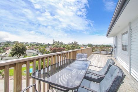 Photo of property in 58 Bay Street, Red Beach, 0932