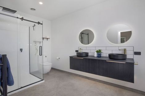 Photo of property in 18 Rimu Road, Raumati Beach, Paraparaumu, 5032