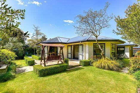 Photo of property in 11 Elmslie Grove, Halswell, Christchurch, 8025